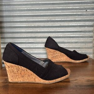 Tom’s wedges just in time for summer!